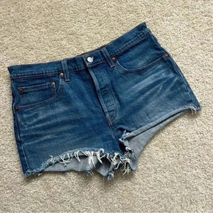 Levi Strauss & Co 501 Jean Button Fly Shorts 2” Cut Off Women  Sz 30 Denim Blue